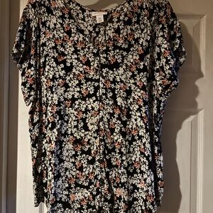 Liz Claiborne Black and White Floral Top